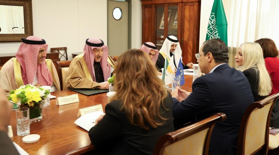 Συναντήσεις Κόμπου με ΥΦΥΠΕΞ Σ. Αραβίας και ΓΓ Αραβικού Συνδέσμου