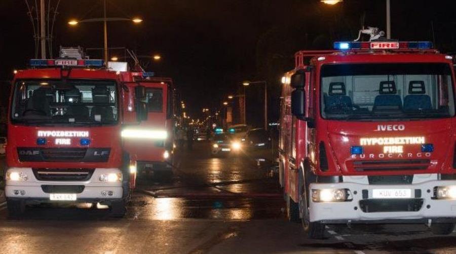 Στις φλόγες όχημα στην Έγκωμη-Υπέστη εκτεταμένες ζημιές