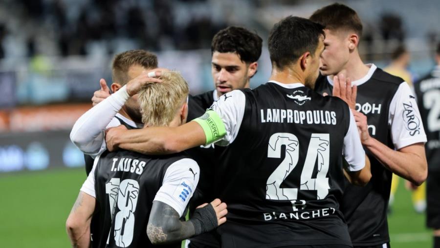 Παραμιλάνε στην Κρήτη με το καρέ του Τιάγκο Νους