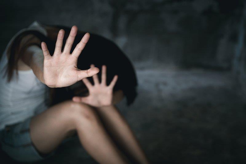 Κοντά τις 4000 οι καταγγελίες για ενδοοικογενειακή βία το 2025-Στους 244 οι χρήστες του κουμπιού πανικού