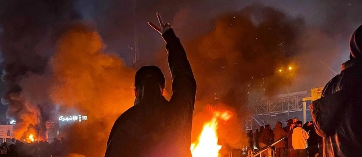 «Η μεγαλύτερη σφαγή στη σύγχρονη ιστορία του Ιράν»-Αναφορές για οργανωμένες δολοφονίες πολιτών με εντολή Χαμενεΐ