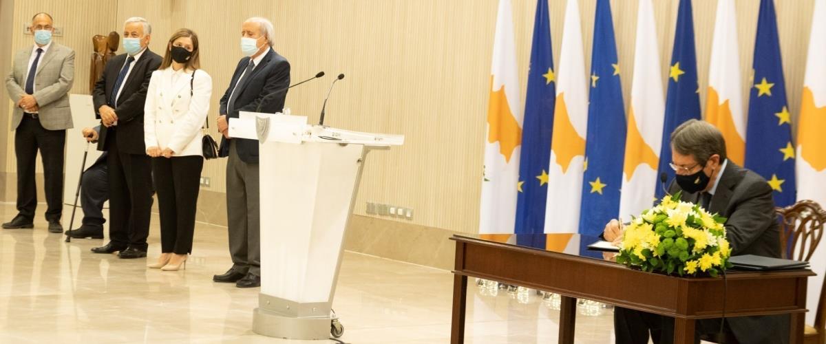 Διόρισαν τον πρόεδρο της ΑΑΔΙΠΑ ως ανεξάρτητο ανακριτή για να συνδράμει στις έρευνες για το επίμαχο βίντεο