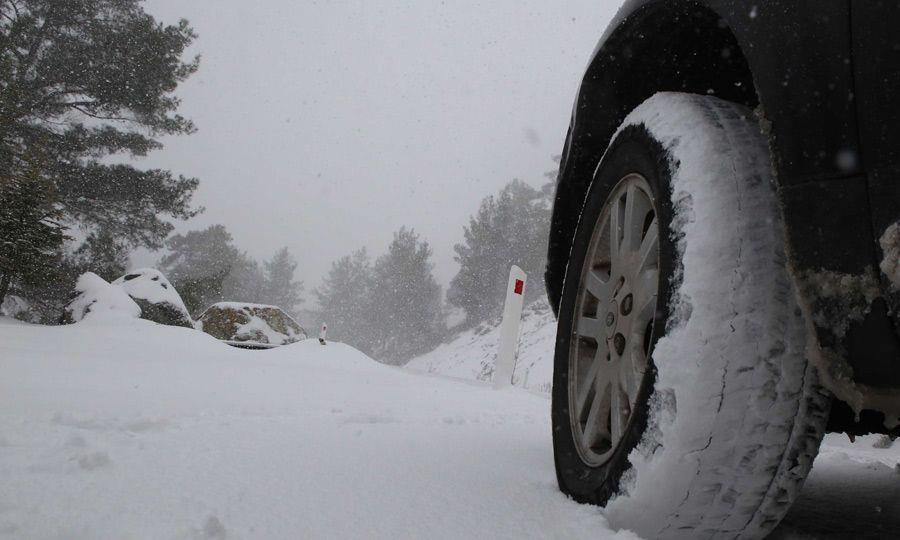 Αρκετοί δρόμοι ανοιχτοί μόνο για οχήματα με αλυσίδες και τετρακίνηση λόγω παγετού