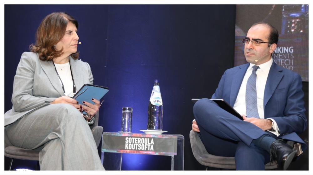 5380648750355437 MixCollage-19-Jan-2026-02-36-PM-7990