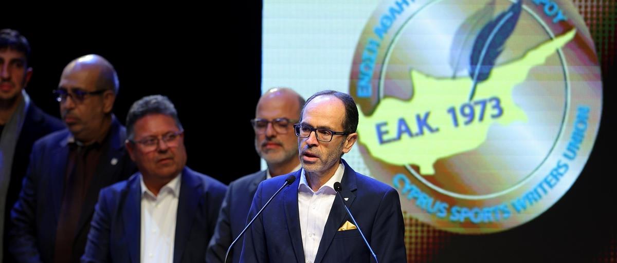 5383985841834125 cats