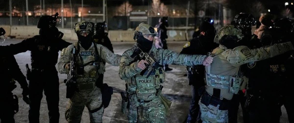 Οι ΗΠΑ αναζητούν σχέδιο ειρήνευσης για το εσωτερικό τους-Ο εμφύλιος για τη δράση της ICE