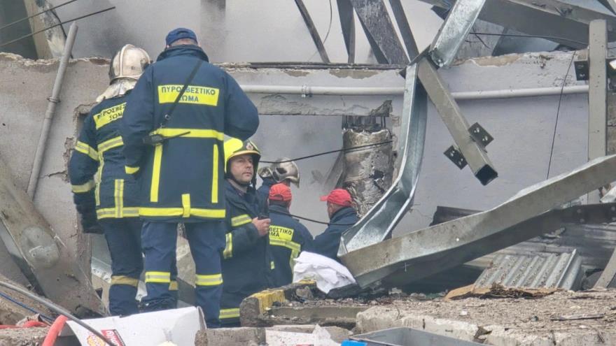 &Beta;&Iota;&Nu;&Tau;&Epsilon;&Omicron;: &Tau;έ&sigma;&sigma;&epsilon;&rho;&iota;&sigmaf; &omicron;&iota; &nu;&epsilon;&kappa;&rho;έ&sigmaf; &alpha;&pi;ό &tau;&eta;&nu; έ&kappa;&rho;&eta;&xi;&eta; &kappa;&alpha;&iota; &tau;&eta; &phi;&omega;&tau;&iota;ά &sigma;&tau;&omicron; &epsilon;&rho;&gamma;&omicron;&sigma;&tau;ά&sigma;&iota;&omicron; &tau;&eta;&sigmaf; &Beta;&iota;&omicron;&lambda;ά&nu;&tau;&alpha; &sigma;&tau;&alpha; &Tau;&rho;ί&kappa;&alpha;&lambda;&alpha;, &pi;&rho;&iota;&nu; &tau;&eta; &phi;&omega;&tau;&iota;ά &sigma;&eta;&mu;&epsilon;&iota;ώ&theta;&eta;&kappa;&epsilon; έ&kappa;&rho;&eta;&xi;&eta;