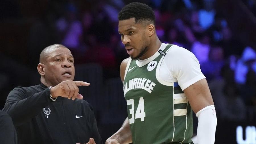 5387255405521560 giannis-rivers-1200x800