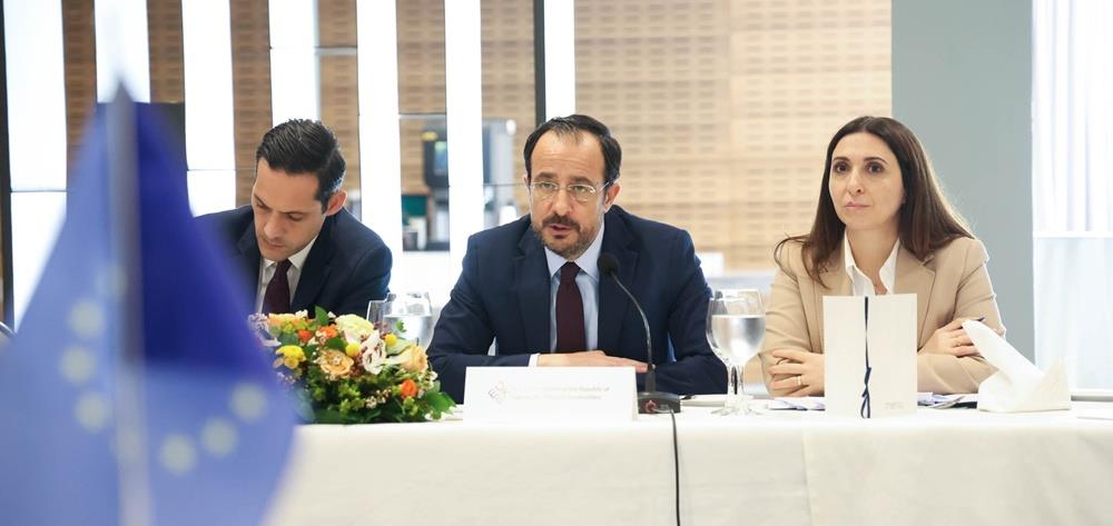 5387805806749450 cats