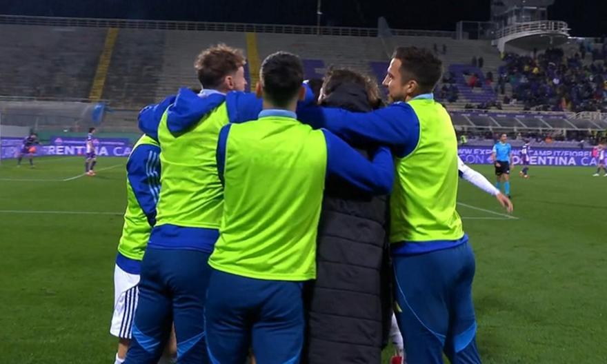 Τεράστια Κόμο και στη Φλωρεντία, πέρασε στα προημιτελικά με ανατροπή