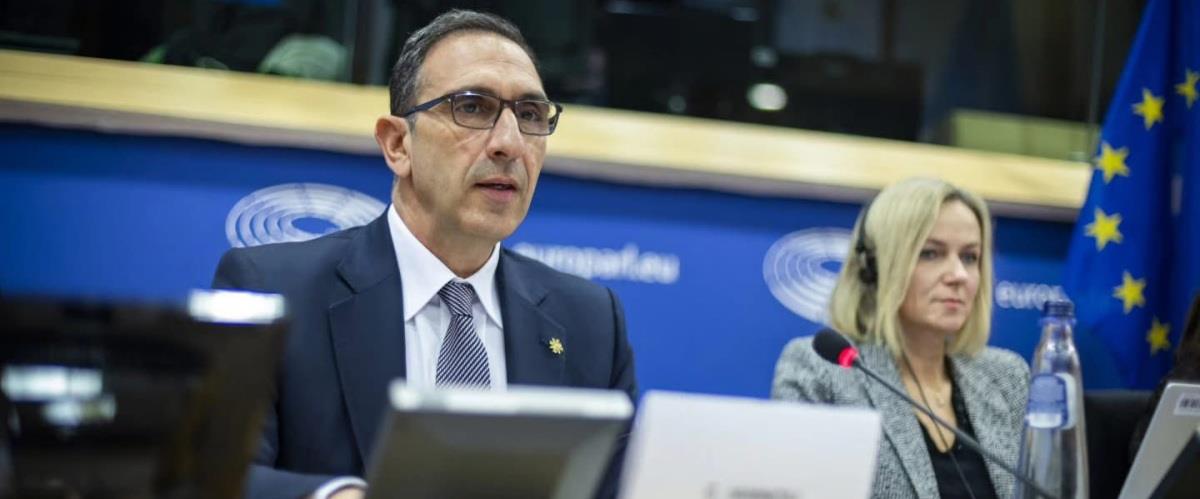 5389439850900304 G 1uOP7WIAAXwY3