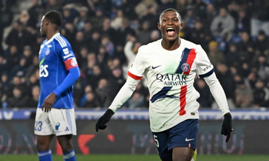 Πέρασε δύσκολα από το Στρασβούργο και διατήρησε το +2 από τη Λανς η Παρί