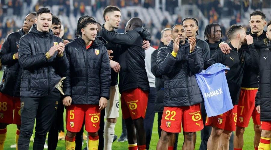 Η Λανς ανέβηκε στην κορυφή με τριάρα-Αλώβητη έφυγε η Λιόν των 10 παικτών από τη Νάντη