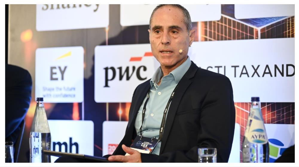 5399594054091930 MixCollage-10-Feb-2026-11-57-AM-9701