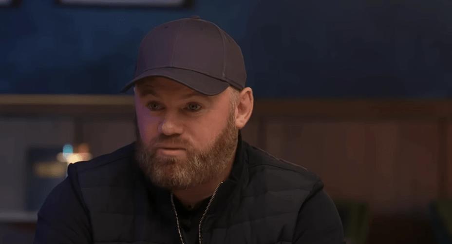 Ο Ρούνεϊ για τον οπαδό που αρνείται να κουρευτεί: Θα τον έστελνα στην άλλη άκρη της χώρας, με τρελαίνει
