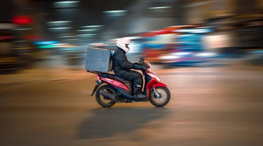 5401985635699807 dianomeas