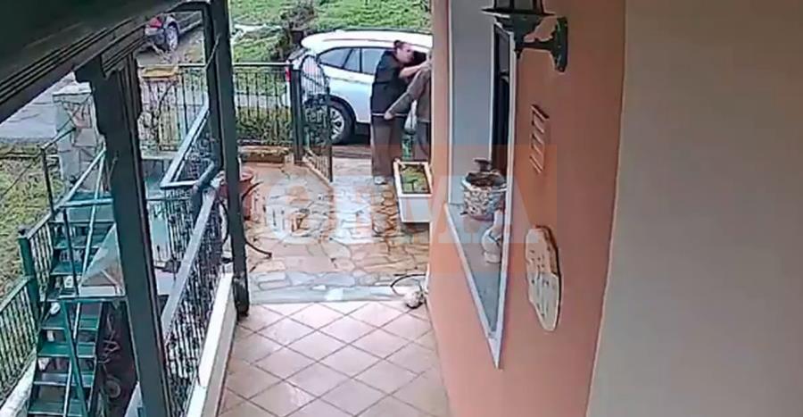 5402102257470242 gynaika-alysida-mak