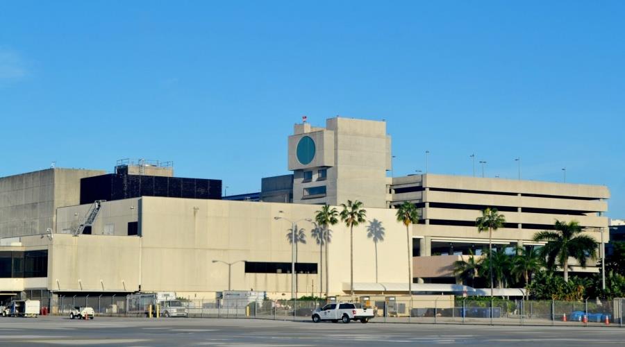 5408254236127255 Palm-Beach-International-Airport-1600x1067