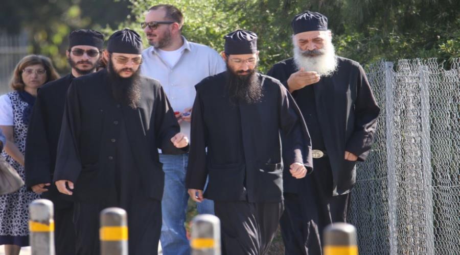 5411638894976261 μοναχοι αββακουμ 3