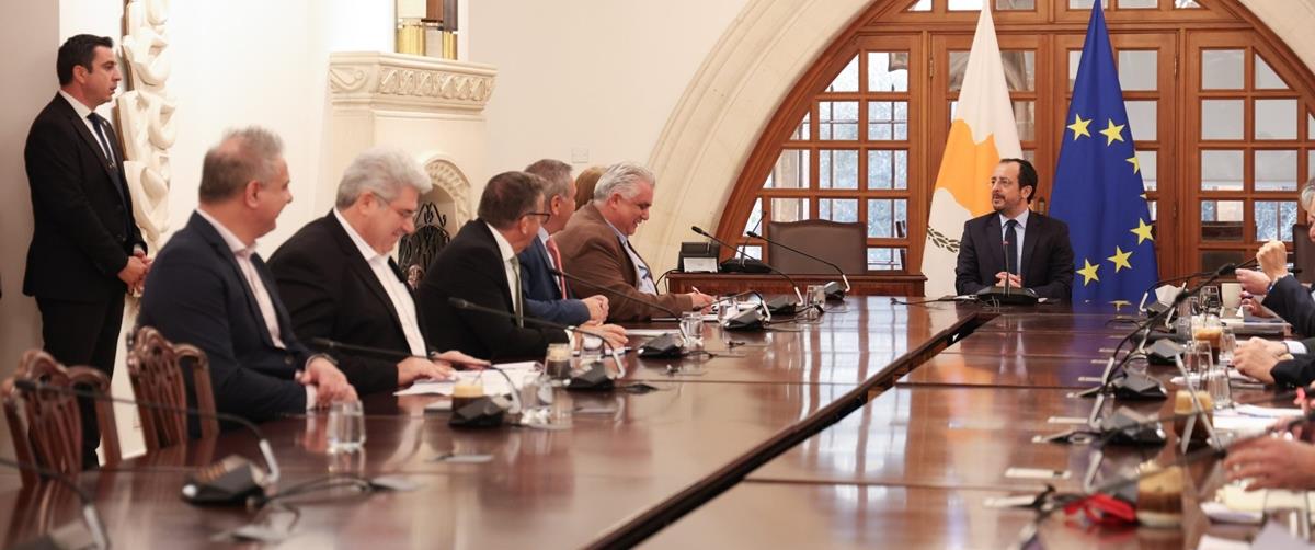 5412606022739838 cats