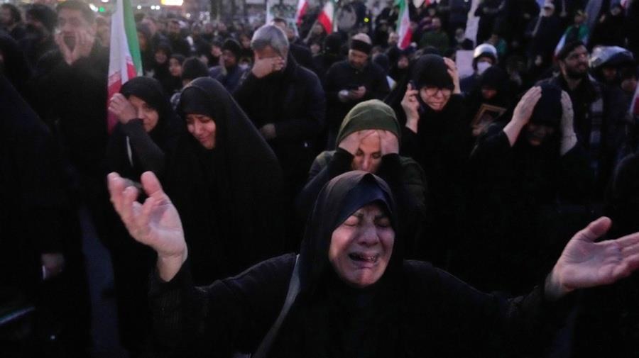 5415868008788481 iran-khamenei-mak