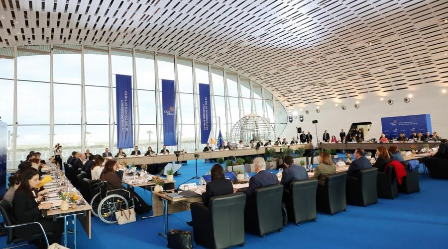 5417132991595760 kollegio-epitropwn-lemesos2