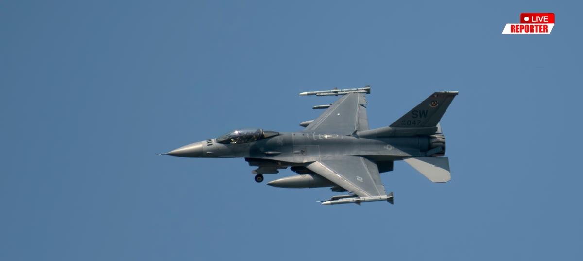 LIVE/Kυβερνητικός Εκπρόσωπος: Δεν έκλεισε ο εναέριος χώρος Κύπρου, μια πτήση επέστρεψε στην Αθήνα και η δεύτερη προσγειώθηκε κανονικά