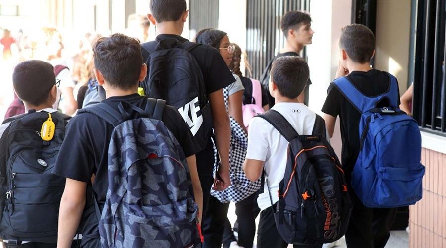 5423849687610049 mathitesdimotiko