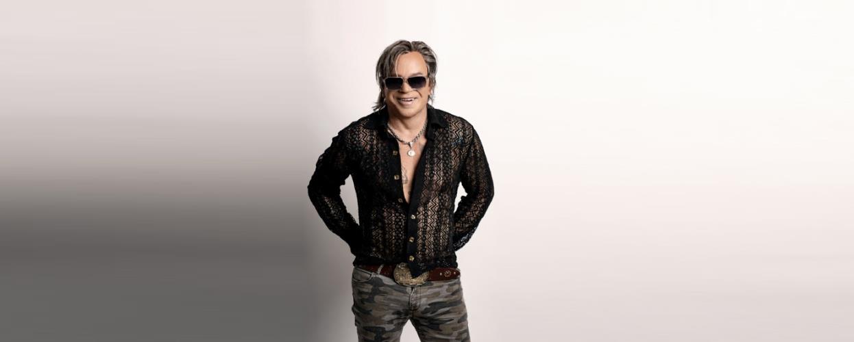 5425443895451932 MICKEY ROURKE 1
