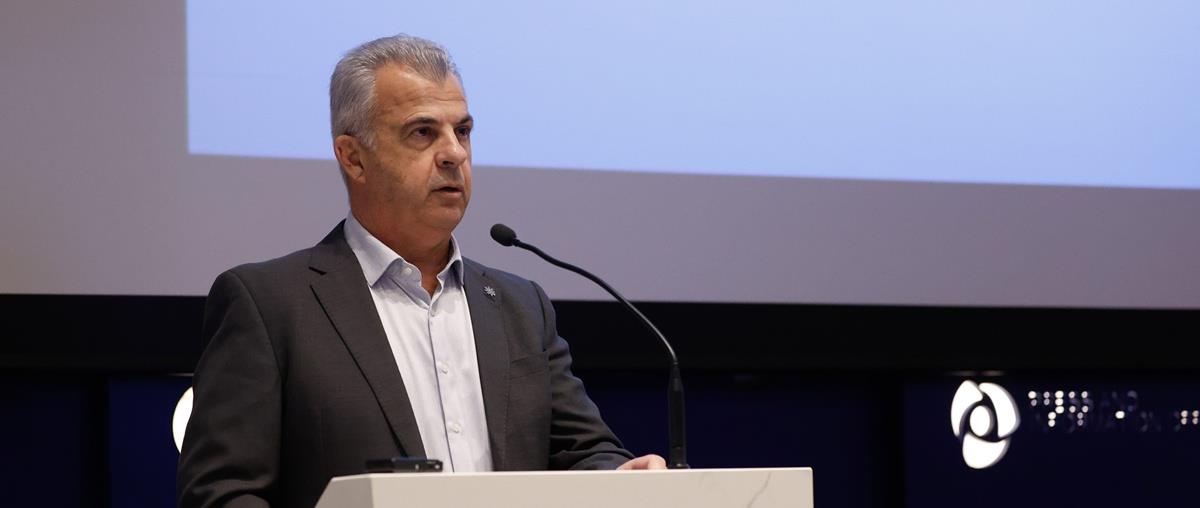 5425619666164527 cats