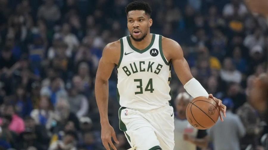 Ο Αντετοκούνμπο ήταν δυνατός, ο Αντεμπάγιο πανηγύρισε όμως την νίκη