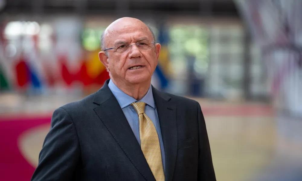 5429210653961197 Keravnos