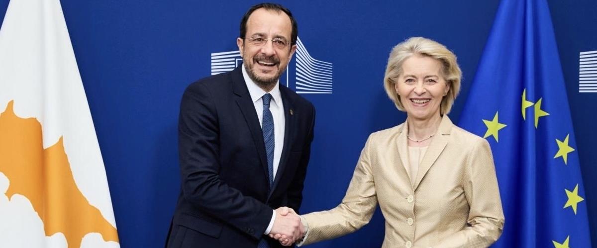 5430953315800897 cats