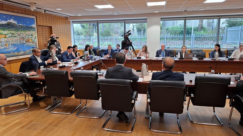 5431641126739604 επιτροπή οικονομικών