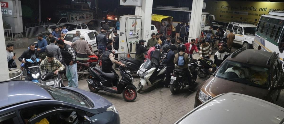 5437609372815266 cats