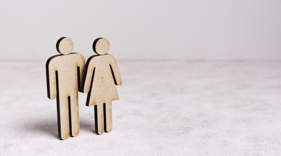 5437966983973749 cardboard-man-woman-equality-concept-with-copy-space-1200x800