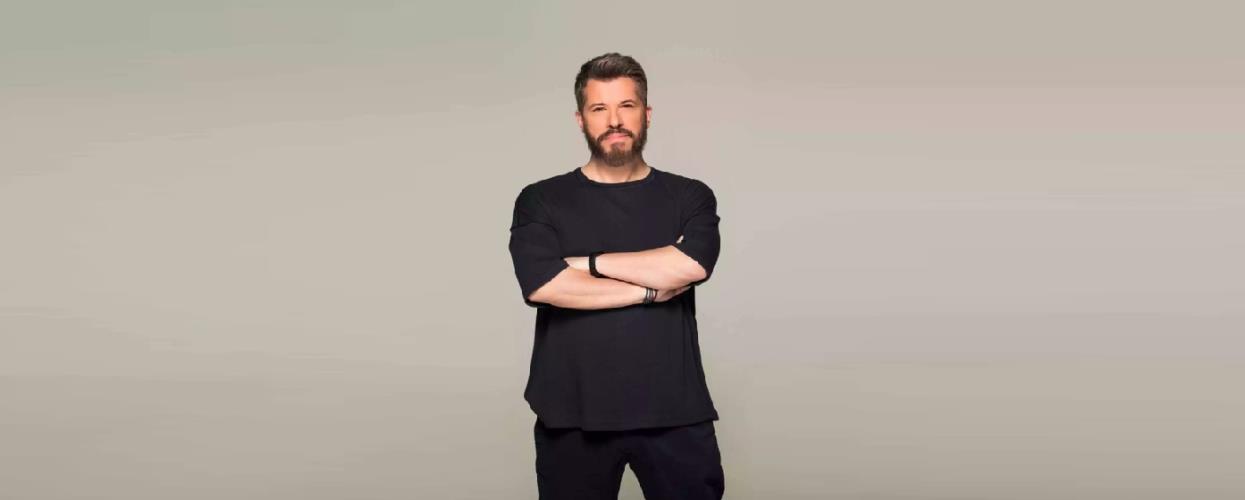 5439295077329838 ΧΑΡΗΣ ΒΑΡΘΑΚΟΥΡΗΣ 1