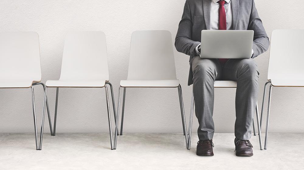 kenes theseis ergasias