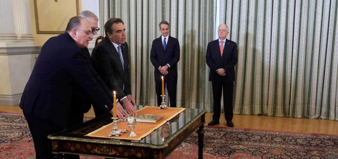 5445414545657457 cats