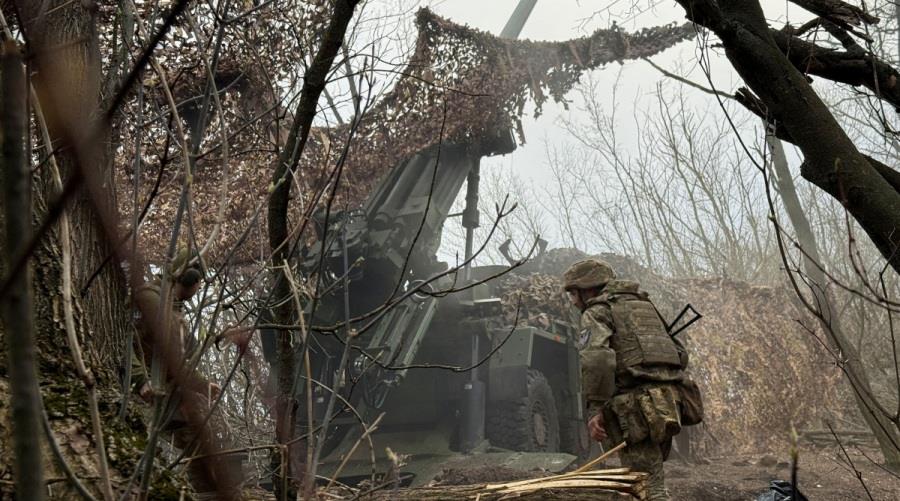 5449792549008717 2026-04-03T113503Z 620541554 RC2TEKAFB976 RTRMADP 5 UKRAINE-CRISIS-FRONTLINE-ZELENSKIY-1200x879