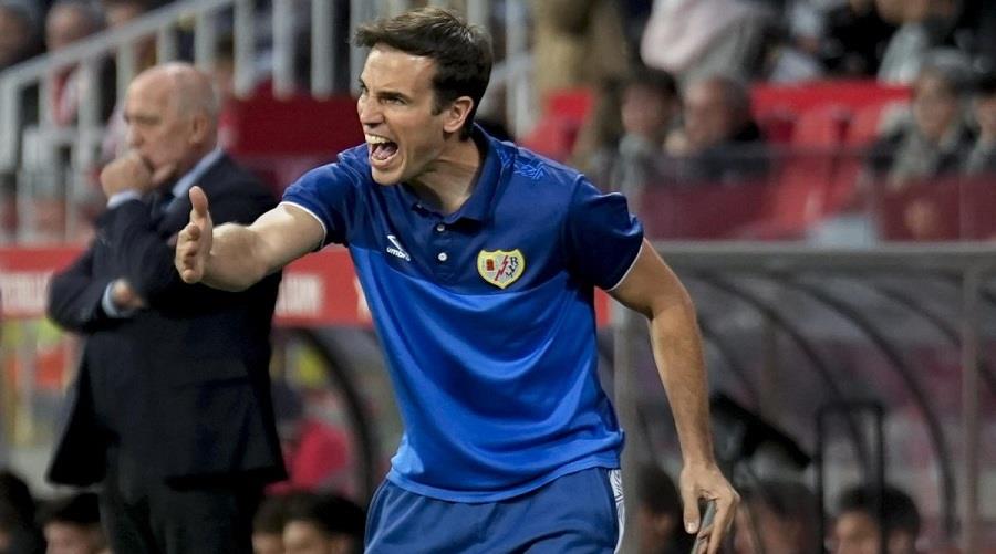 Πέρεθ: «Προτιμώ η Ράγιο να παραμείνει στη La Liga, παρά να προκριθεί επί της με ΑΕΚ»