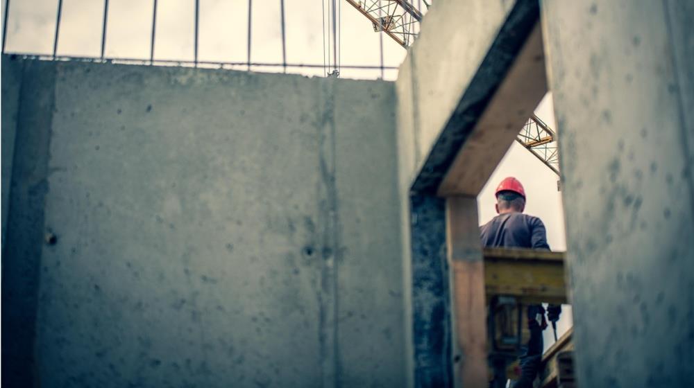 5351908009568411 construction worker