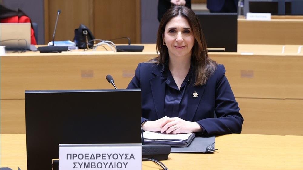 5451332245817915 ραουνα4