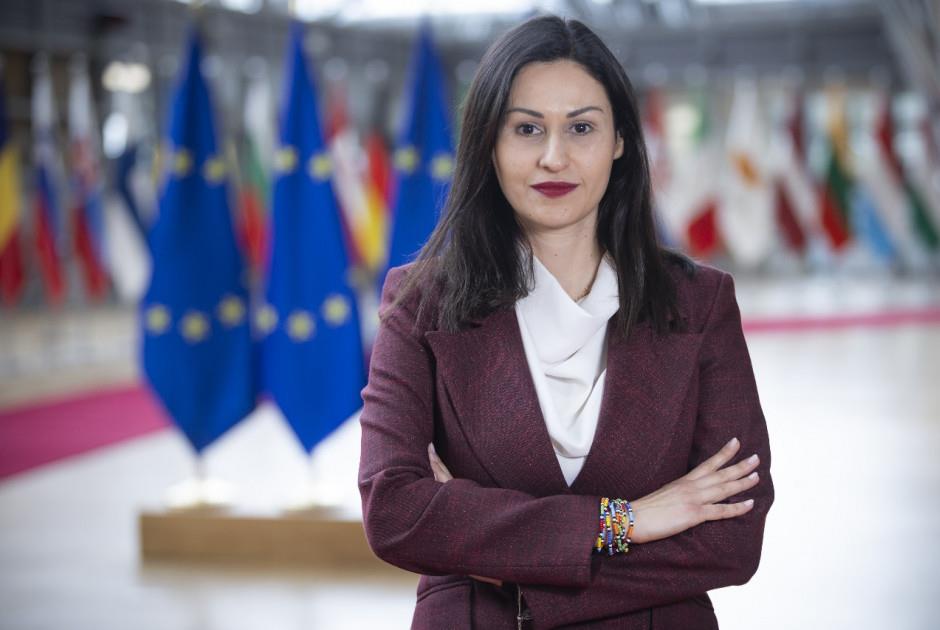 5465560240776461 image