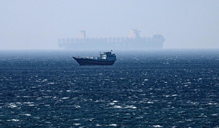 &Chi;ά&omicron;&sigmaf; &sigma;&tau;&alpha; &Sigma;&tau;&epsilon;&nu;ά &tau;&omicron;&upsilon; &Omicron;&rho;&mu;&omicron;ύ&zeta; &mu;&epsilon; &alpha;&rho;&epsilon;&mu;&beta;&omicron;&lambda;έ&sigmaf; &sigma;&tau;&alpha; GPS &kappa;&alpha;&iota; &epsilon;&xi;&alpha;&phi;&alpha;&nu;&iota;&sigma;&mu;έ&nu;&alpha; &pi;&lambda;&omicron;ί&alpha; &alpha;&pi;ό &tau;&alpha; &rho;&alpha;&nu;&tau;ά&rho;-&Pi;&rho;&omicron;&epsilon;&iota;&delta;&omicron;&pi;&omicron;&iota;&eta;&tau;&iota;&kappa;ά &mu;&eta;&nu;ύ&mu;&alpha;&tau;&alpha; &alpha;&pi;ό &tau;&omicron;&upsilon;&sigmaf; &Phi;&rho;&omicron;&upsilon;&rho;&omicron;ύ&sigmaf; &tau;&eta;&sigmaf;