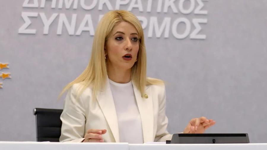 5473994596810405 annita dimitriou 2048x1365-large thumbnail