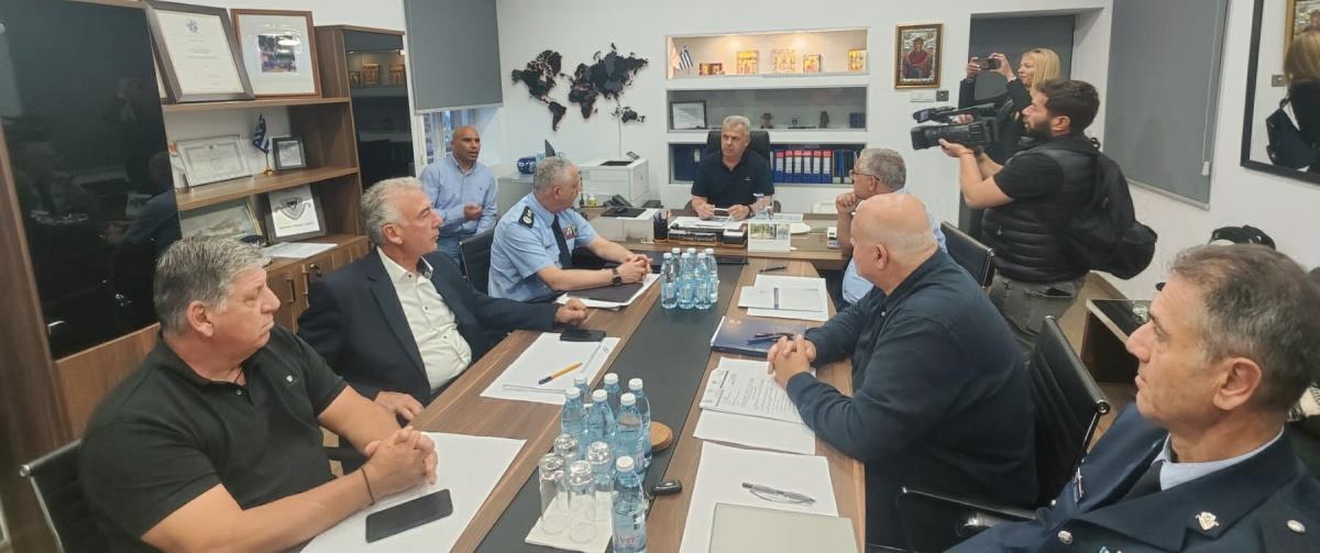 Σύσκεψη για διαμαρτυρία κτηνοτρόφων, παρών και o Διοικητής της ΜΜΑΔ-«Aν δοκιμάσουν να κλείσουν τον δρόμο θα αποτραπούν» διαμήνυσε ο Φυτιρής