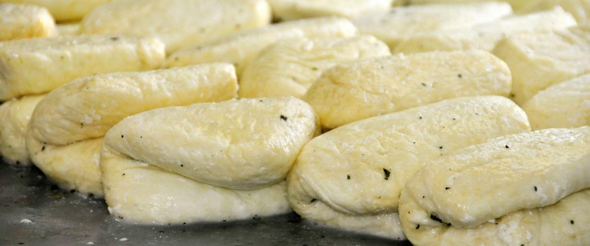 5479072971407402 Image-5-Athienou-Dairy-Tradition-scaled