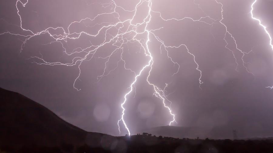 5487515859434628 lightning-399853 1280
