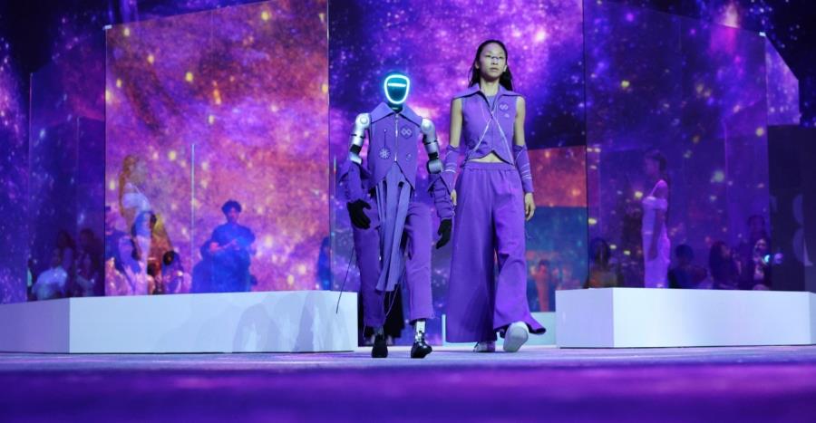 5493167597437846 seoul fashion show maketa